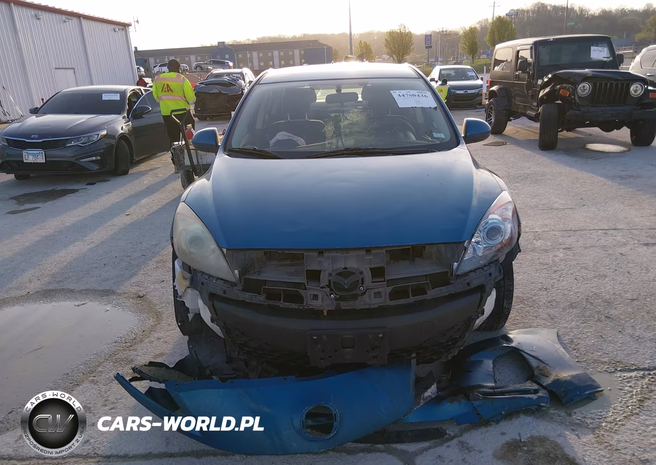 2012 Mazda Mazda3 I Touring VIN:JM1BL1V70C1586824 - 12