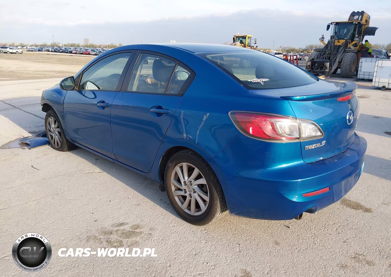 2012 Mazda Mazda3 I Touring VIN:JM1BL1V70C1586824 - 3