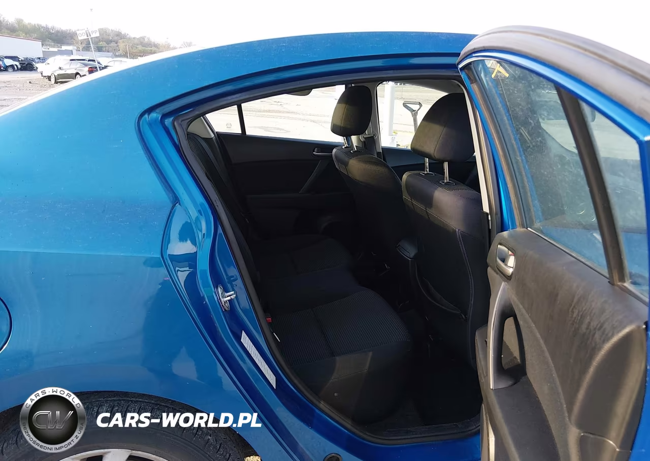 2012 Mazda Mazda3 I Touring VIN:JM1BL1V70C1586824 - 8