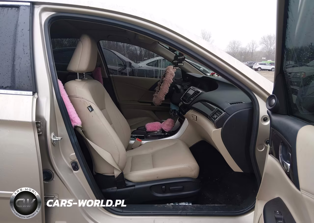 2017 Honda Accord Ex-L VIN:1HGCR2F81HA300410 - 5
