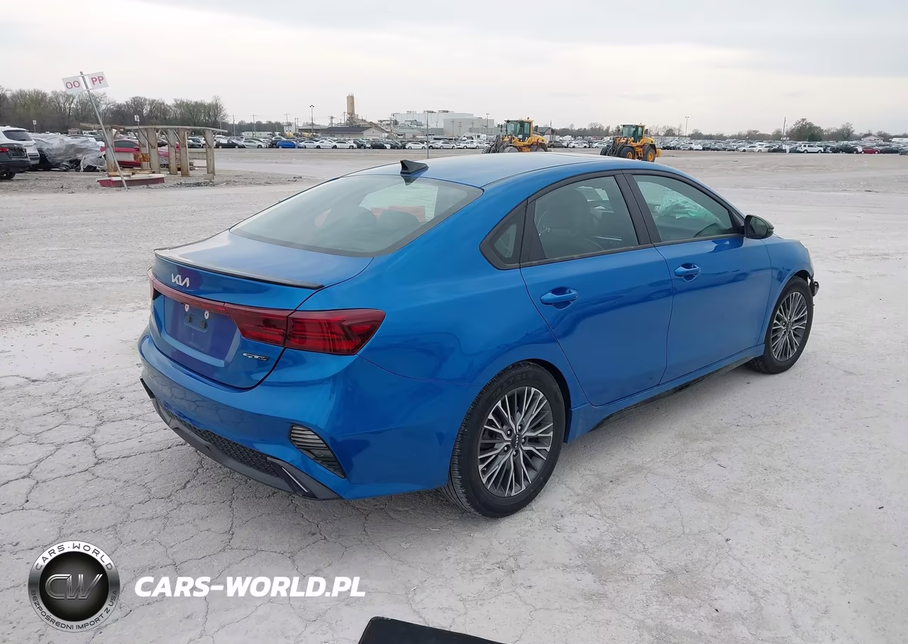 2022 Kia Forte Gt-Line VIN:3KPF54ADXNE491518 - 4