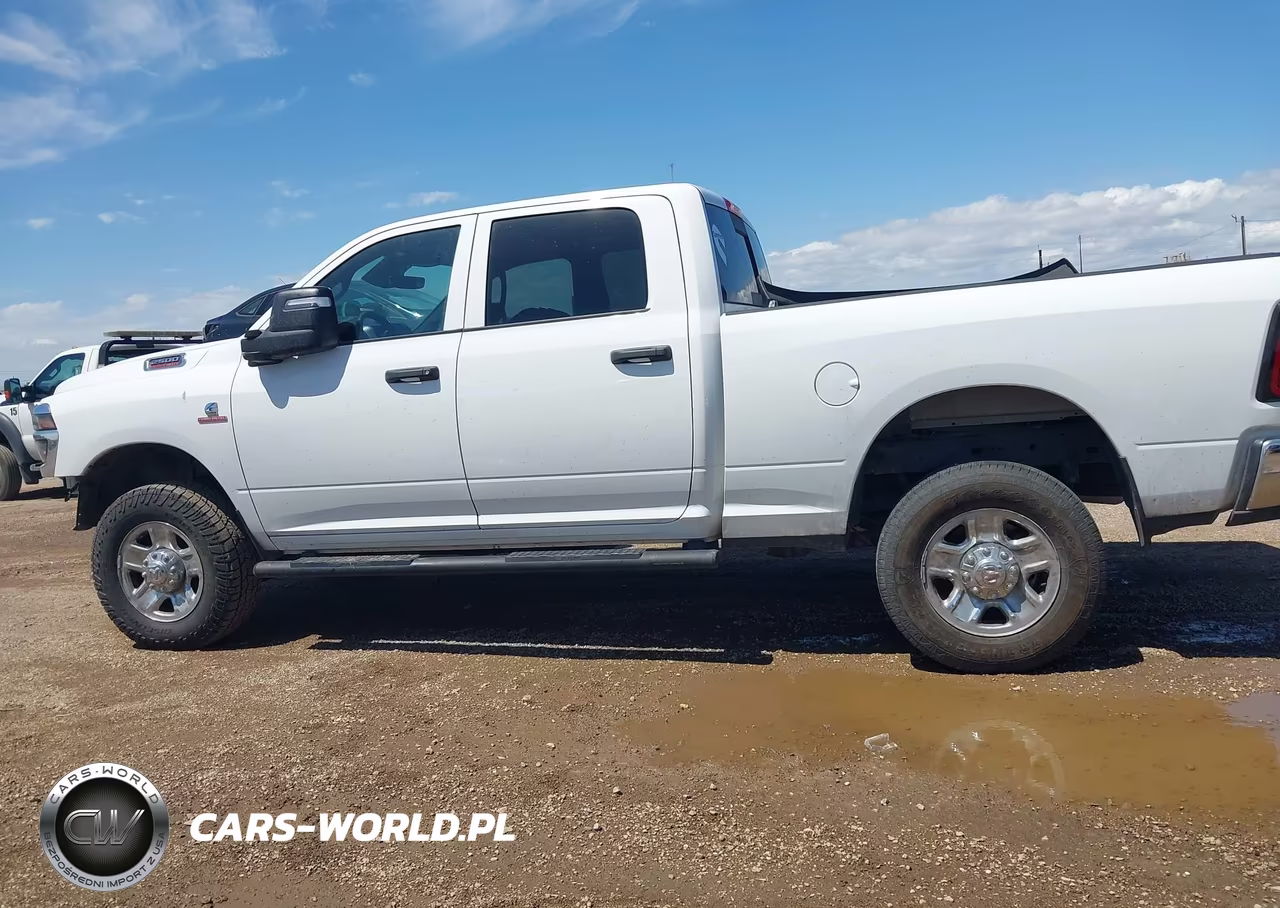 2025 Ram 2500 Tradesman 4X4 6'4 Box VIN:3C63R5CL8SG563115 - 14