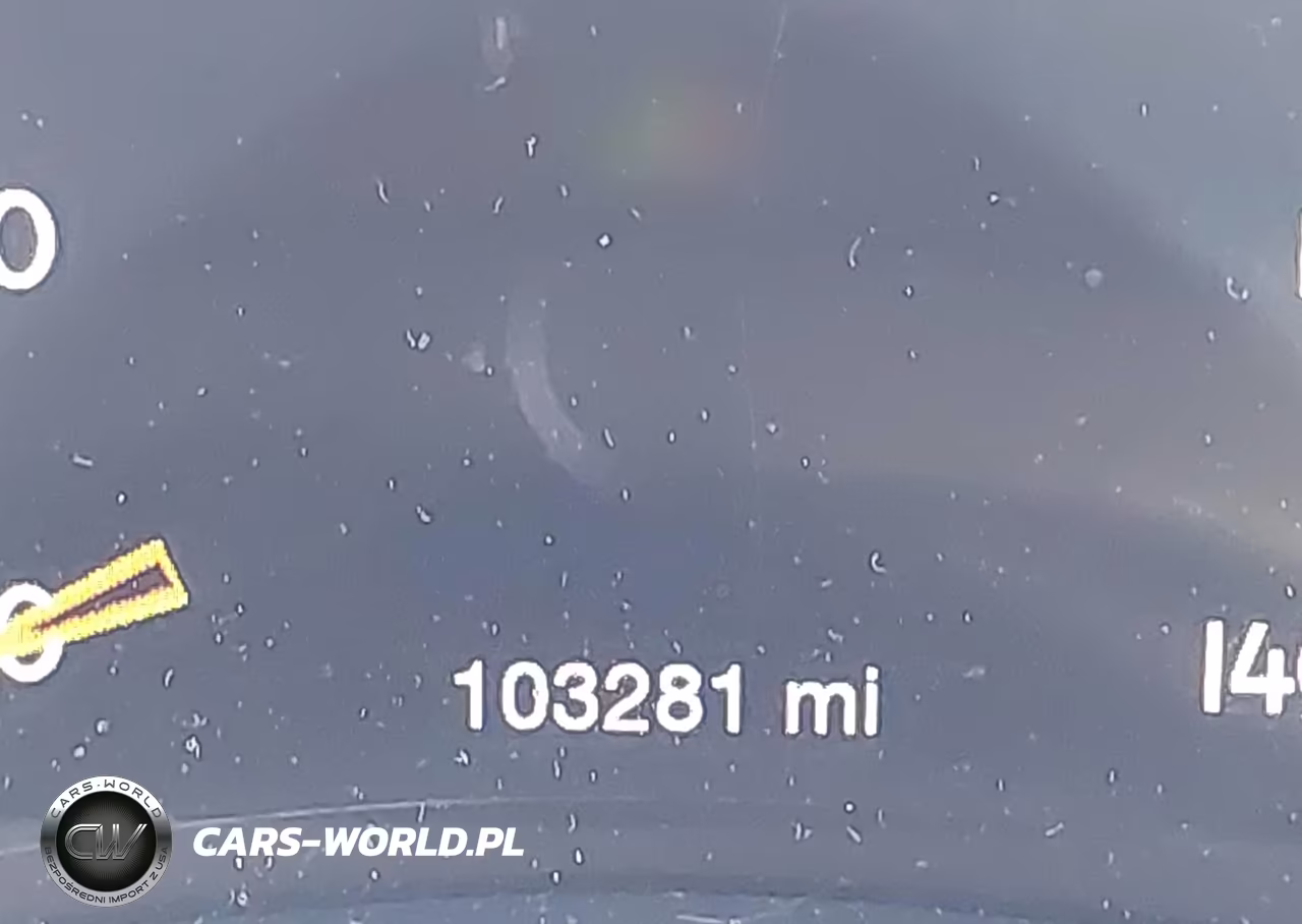2018 Jeep Grand Cherokee Altitude 4X4 VIN:1C4RJFAG5JC102767 - 16