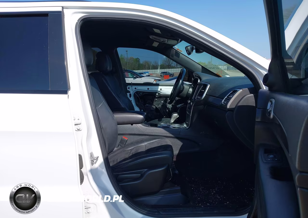 2018 Jeep Grand Cherokee Altitude 4X4 VIN:1C4RJFAG5JC102767 - 5