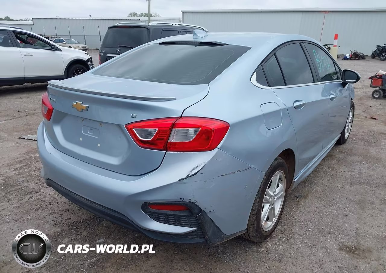 2017 Chevrolet Cruze Lt Auto VIN:1G1BE5SM7H7273794 - 4