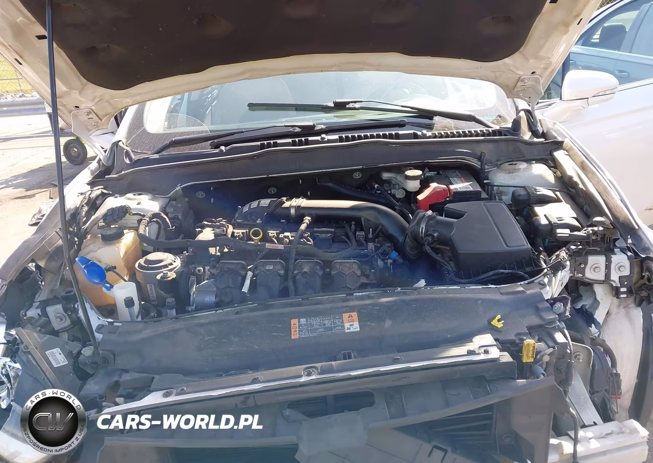 2015 Ford Fusion Titanium VIN:3FA6P0K91FR247026 - 10