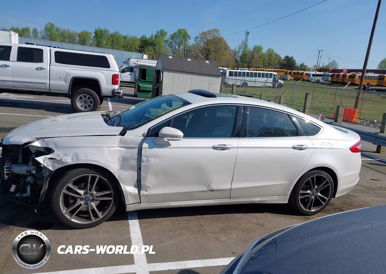 2015 Ford Fusion Titanium VIN:3FA6P0K91FR247026 - 15