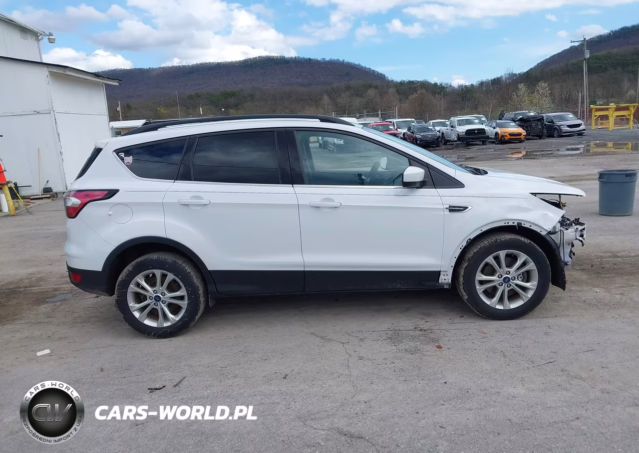 2017 Ford Escape Se VIN:1FMCU9GD8HUD73995 - 13