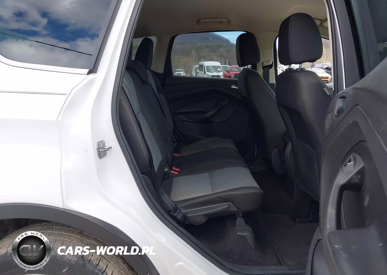 2017 Ford Escape Se VIN:1FMCU9GD8HUD73995 - 8