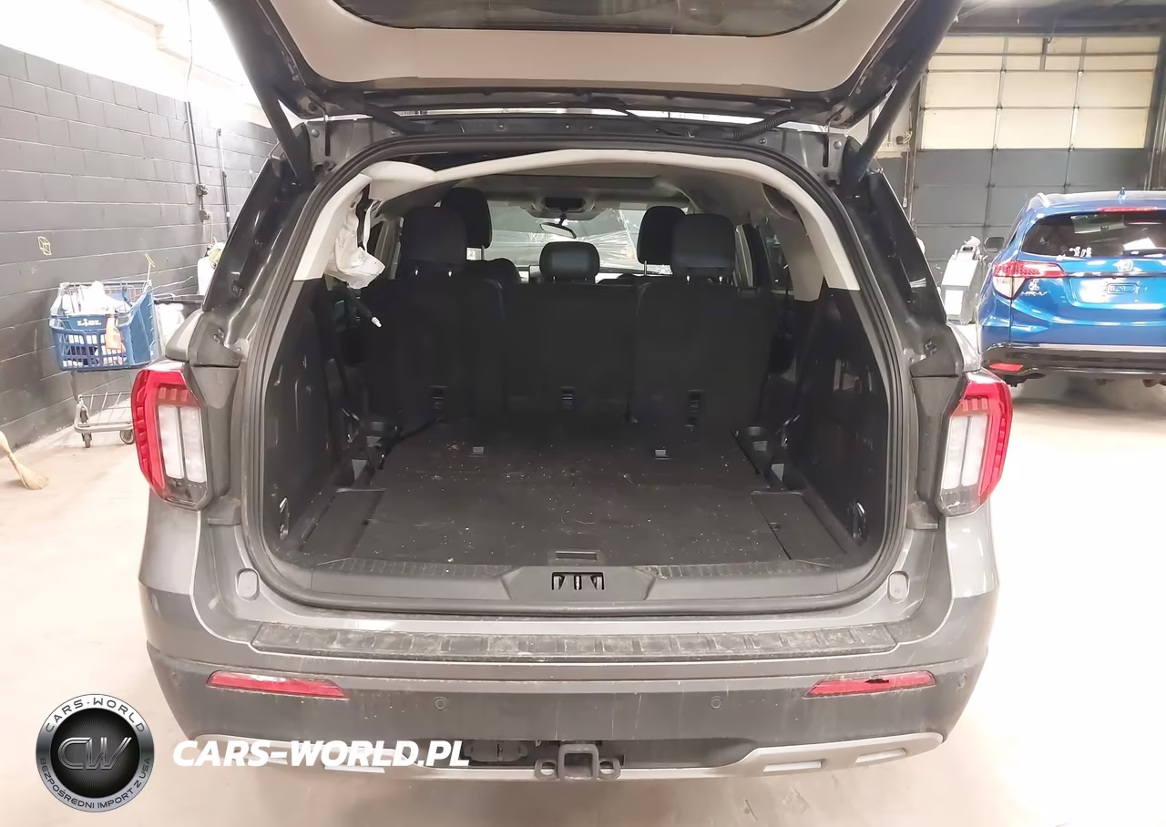 2025 Ford Explorer Active VIN:1FMUK8DH8SGA59197 - 17