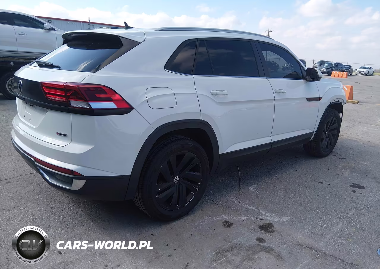 2020 Volkswagen Atlas Cross Sport 3.6L V6 Se W-Technology-3.6L V6 Se W-Technology R-Line VIN:1V21E2CA4LC208616 - 4