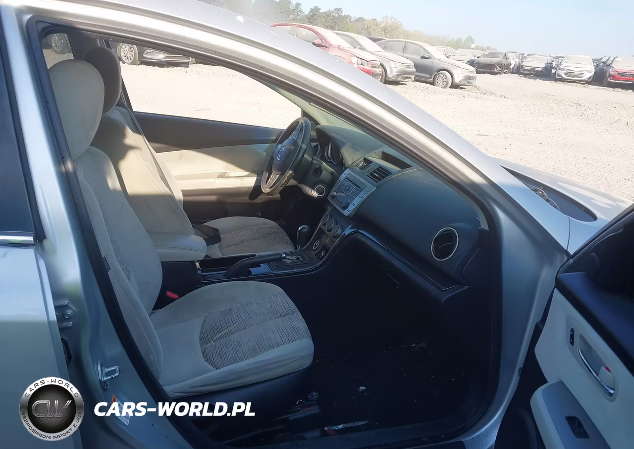2009 Mazda Mazda6 I Touring VIN:1YVHP82A995M31367 - 5