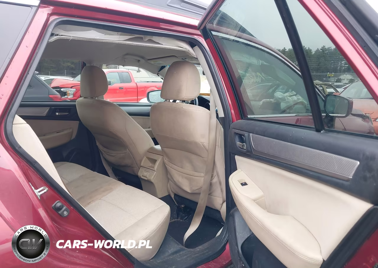 2018 Subaru Outback 2.5I Premium VIN:4S4BSACC7J3225333 - 8