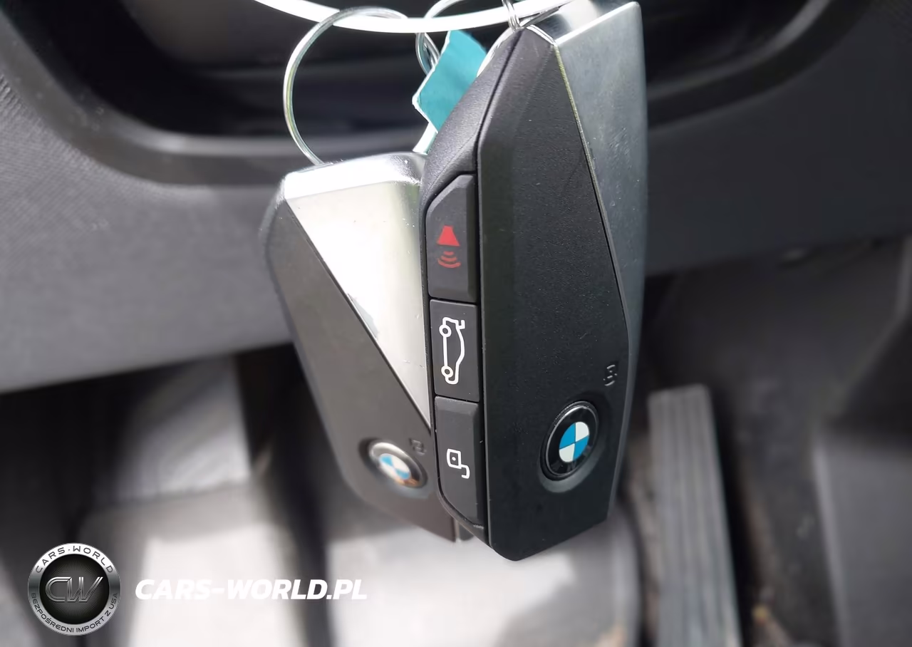 2024 BMW Ix xDrive50 VIN:WB523CF01RCP05194 - 11