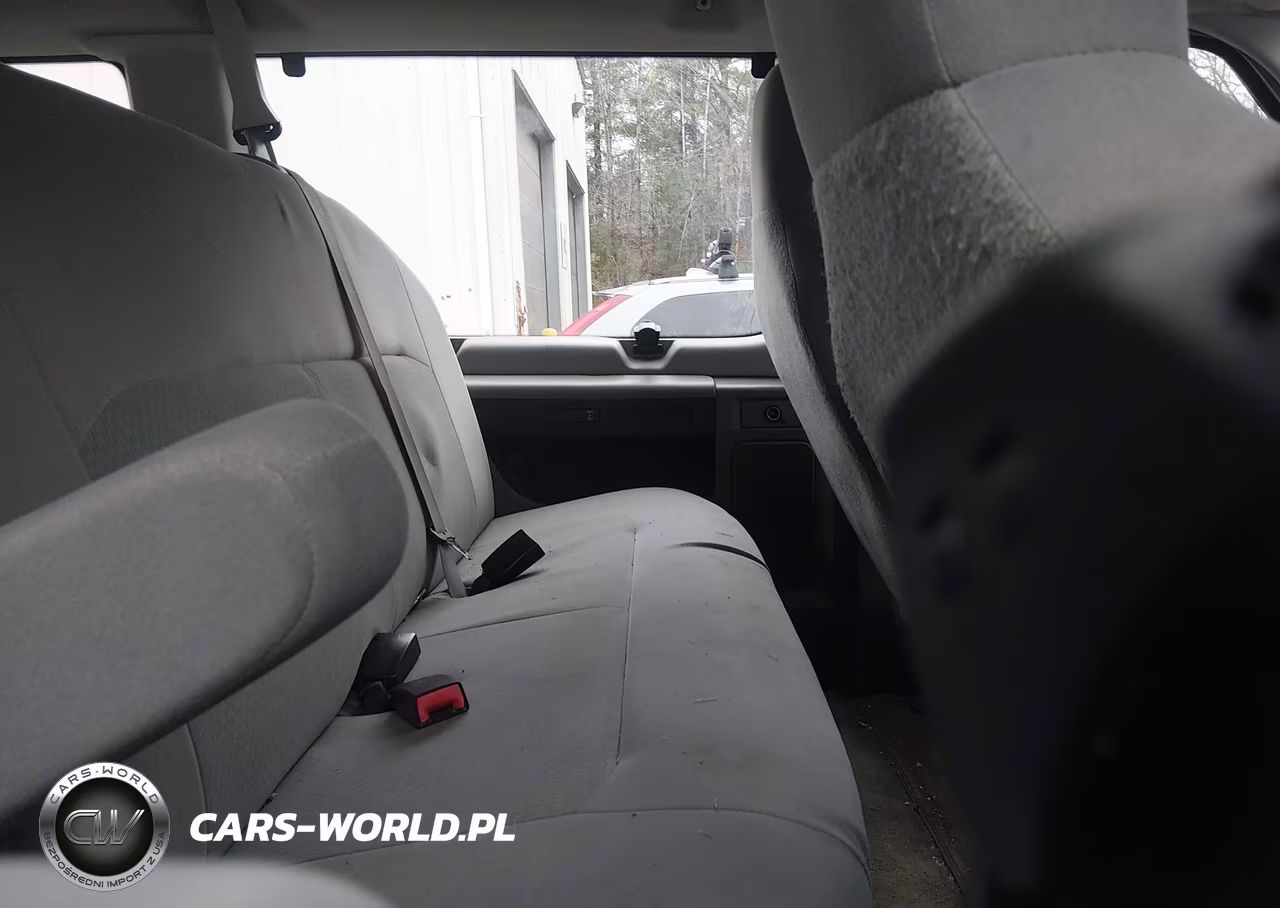 2012 Ford E-350 Super Duty Xlt VIN:1FBSS3BL8CDA04276 - 8