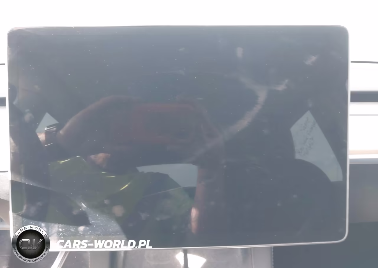 2022 Tesla Model Y Long Range Dual Motor All-Wheel Drive VIN:7SAYGDEE8NA009256 - 15