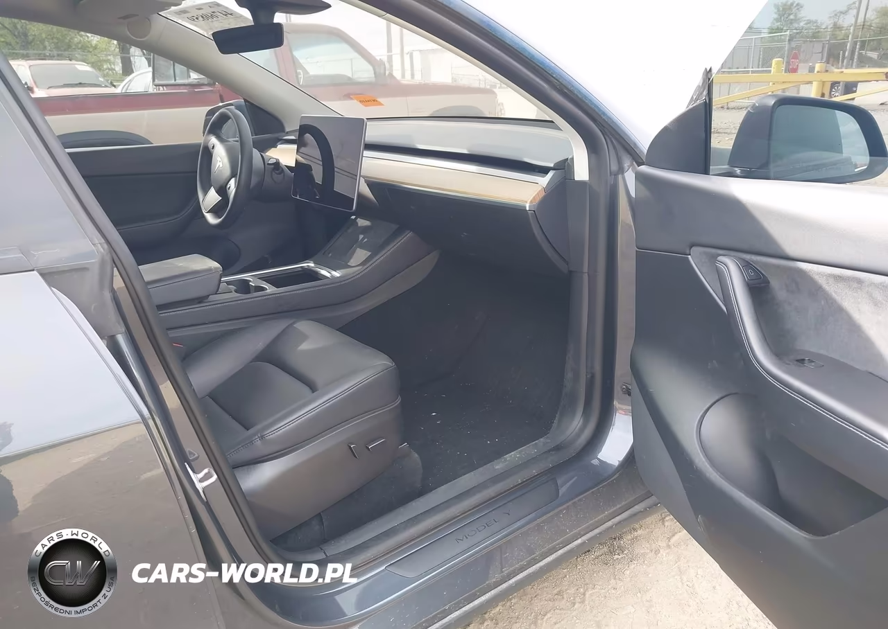 2022 Tesla Model Y Long Range Dual Motor All-Wheel Drive VIN:7SAYGDEE8NA009256 - 5