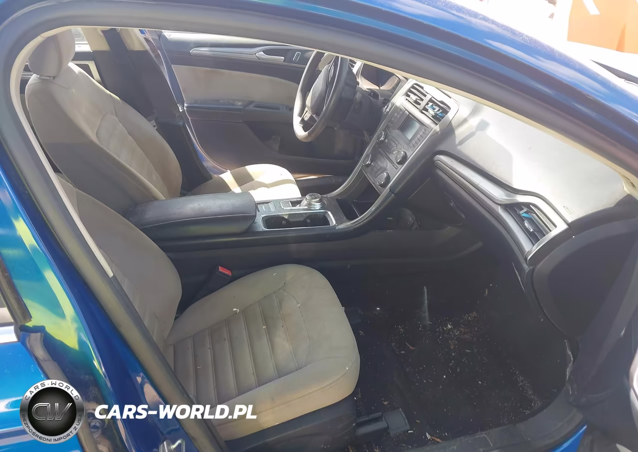 2017 Ford Fusion S VIN:3FA6P0G70HR139233 - 5