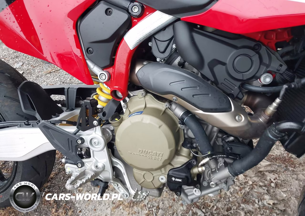 2025 Ducati Hypermotard VIN:ZDMBAS2N4SB004428 - 8