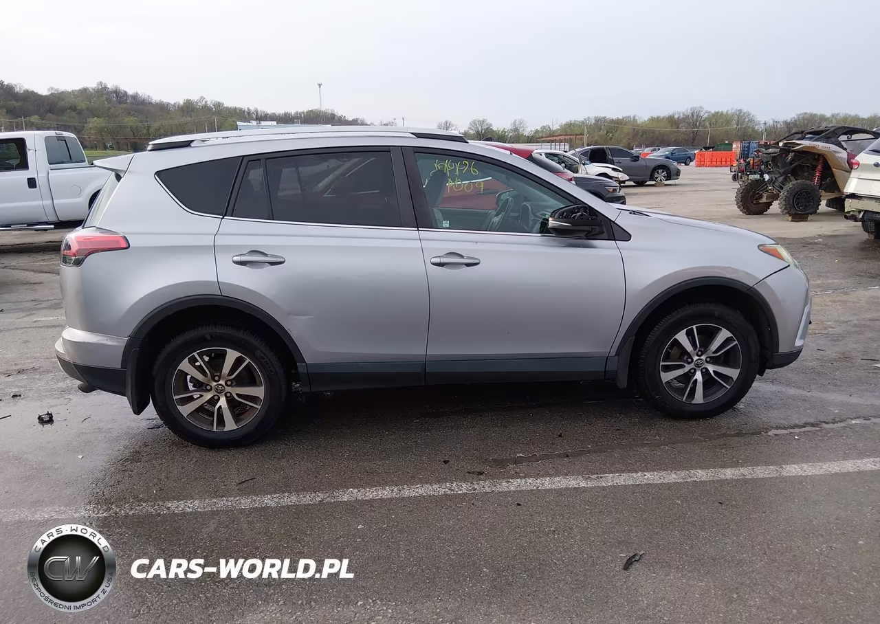 2016 Toyota Rav4 Xle VIN:2T3RFREV1GW511706 - 17