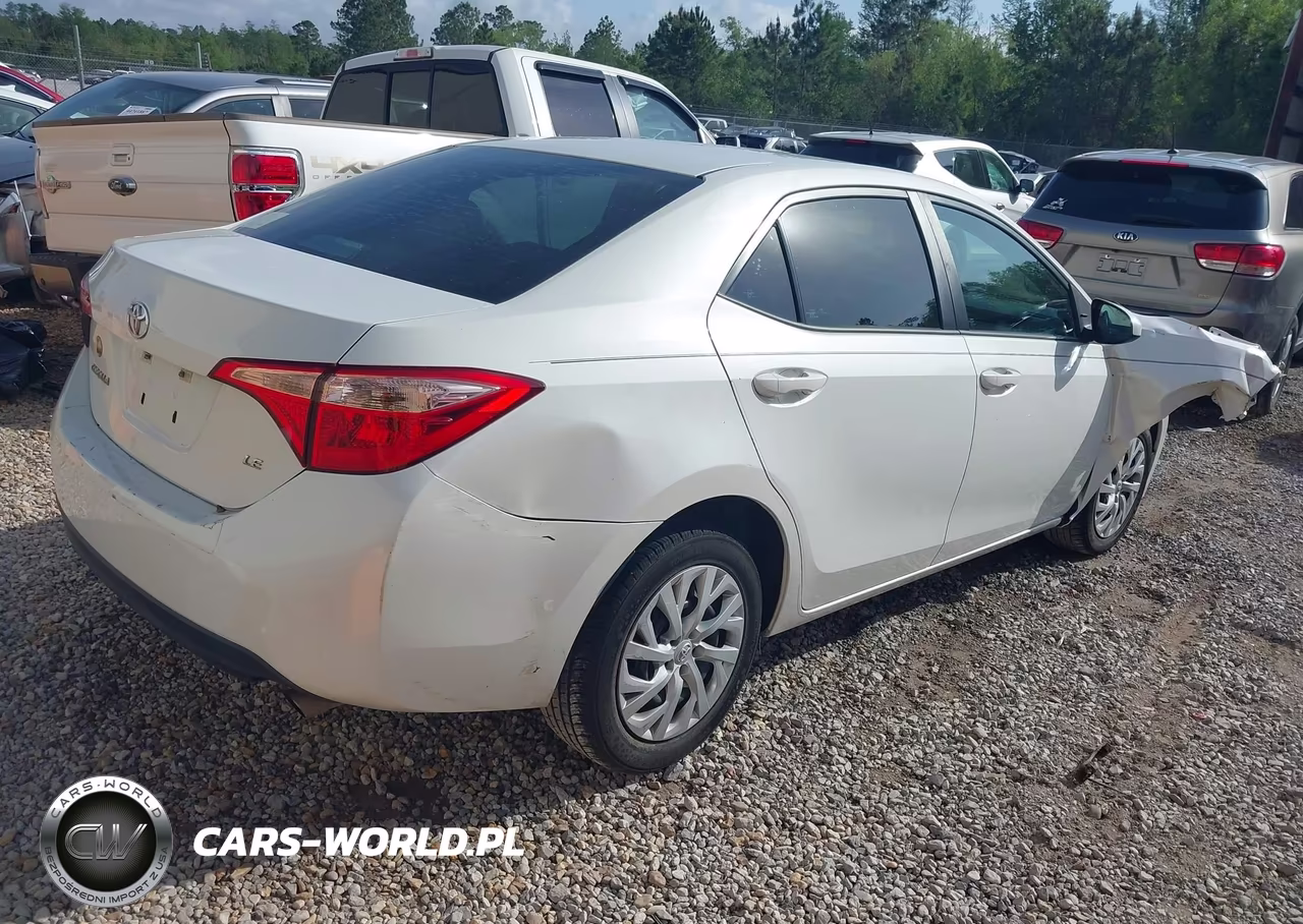 2019 Toyota Corolla Le VIN:5YFBURHE8KP879421 - 4
