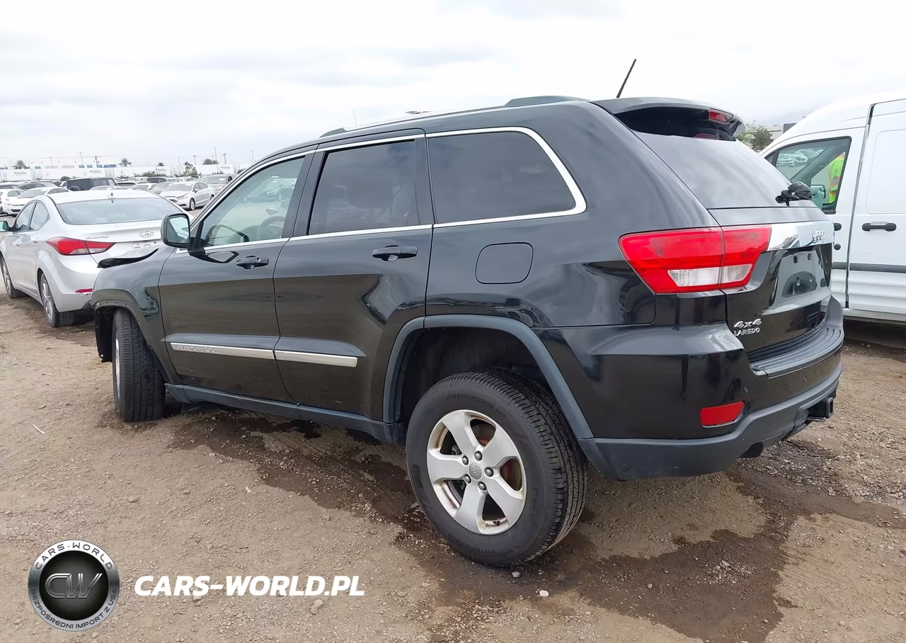 2012 Jeep Grand Cherokee Laredo VIN:1C4RJFAG4CC263260 - 3