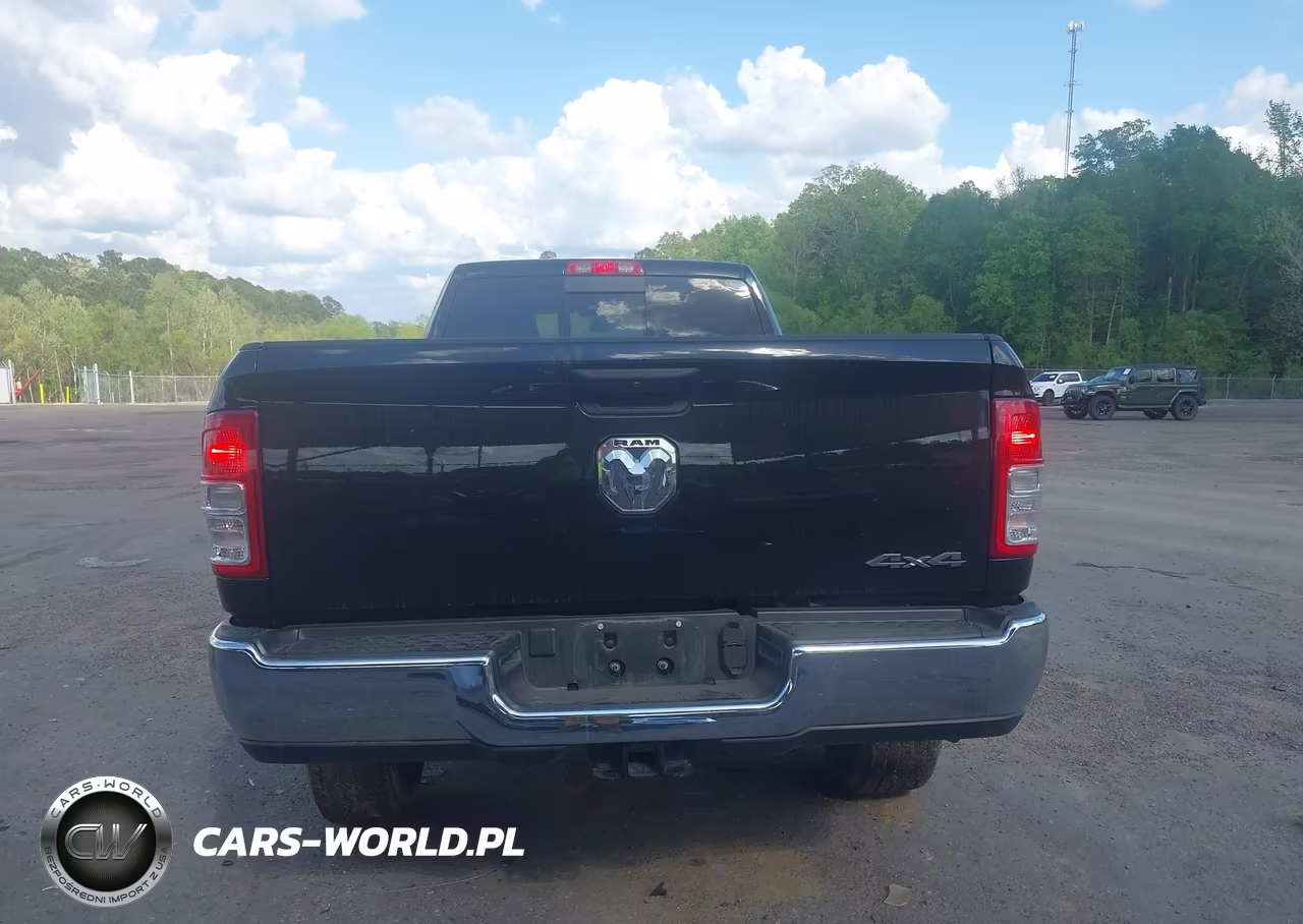 2024 Ram 2500 Tradesman 4X4 8' Box VIN:3C6UR5HJ1RG415829 - 17