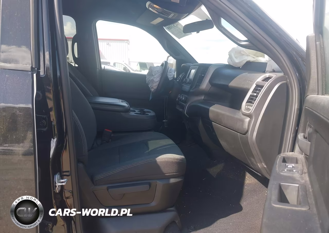 2024 Ram 2500 Tradesman 4X4 8' Box VIN:3C6UR5HJ1RG415829 - 5