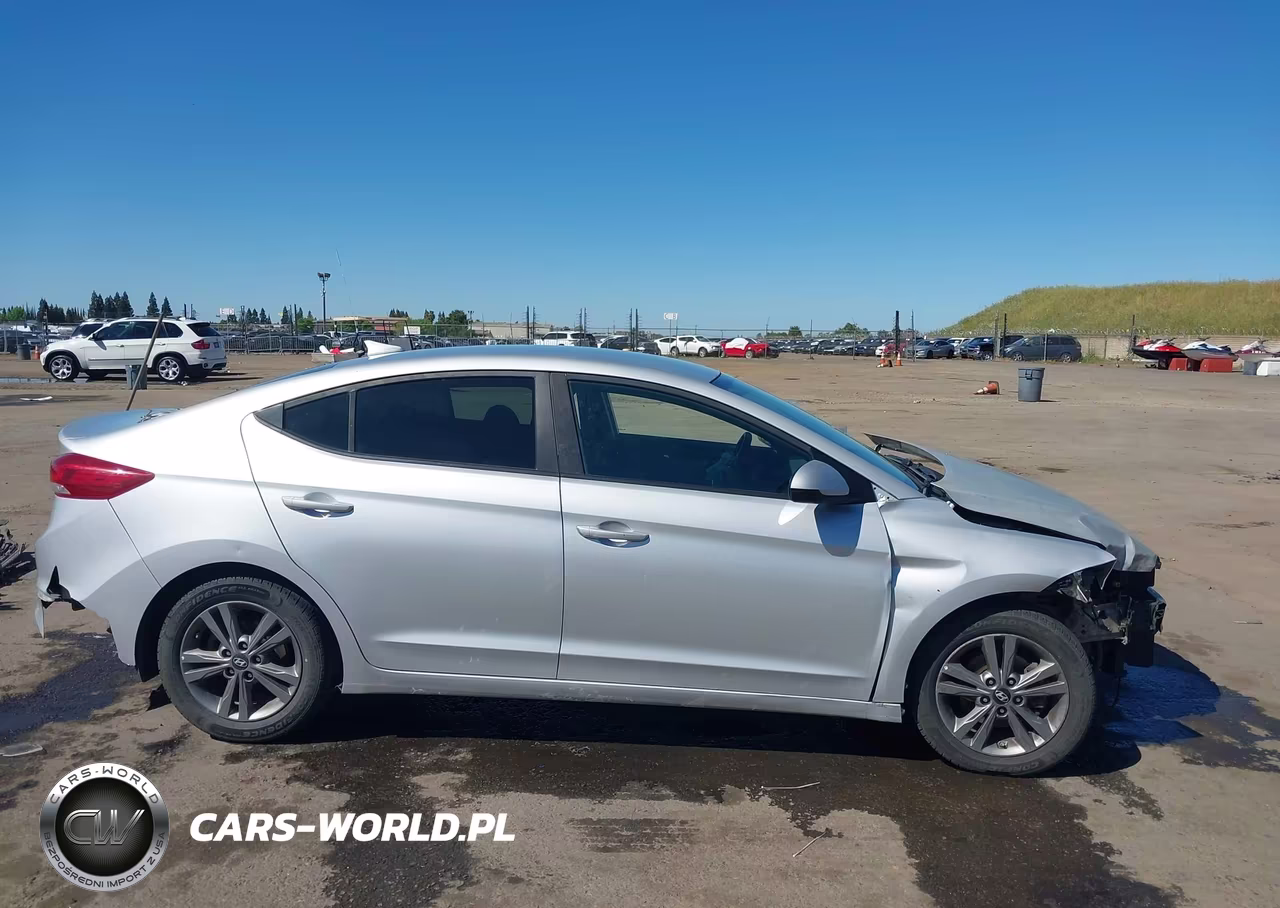 2018 Hyundai Elantra Sel VIN:5NPD84LF1JH298628 - 13