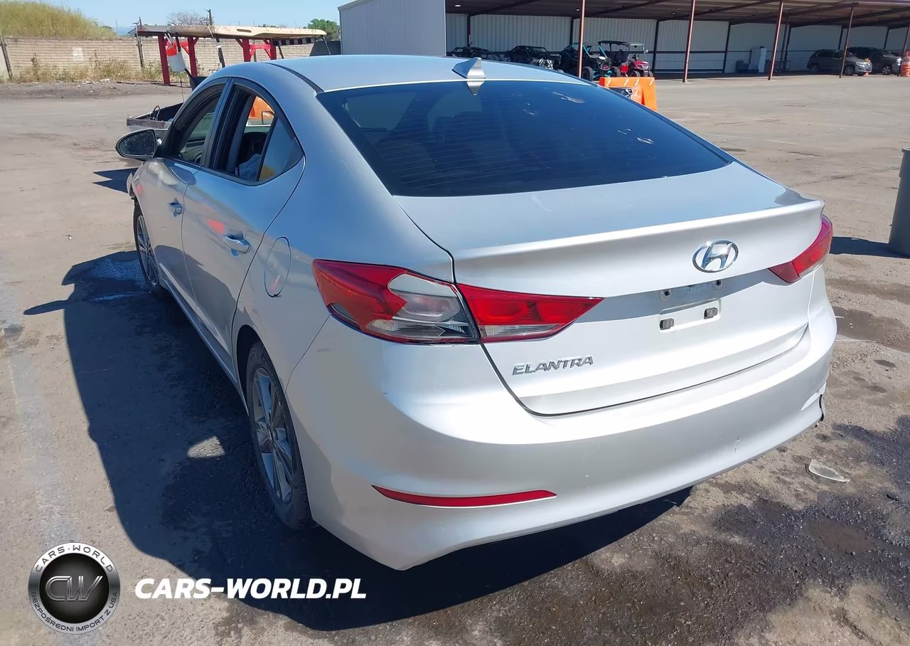 2018 Hyundai Elantra Sel VIN:5NPD84LF1JH298628 - 3