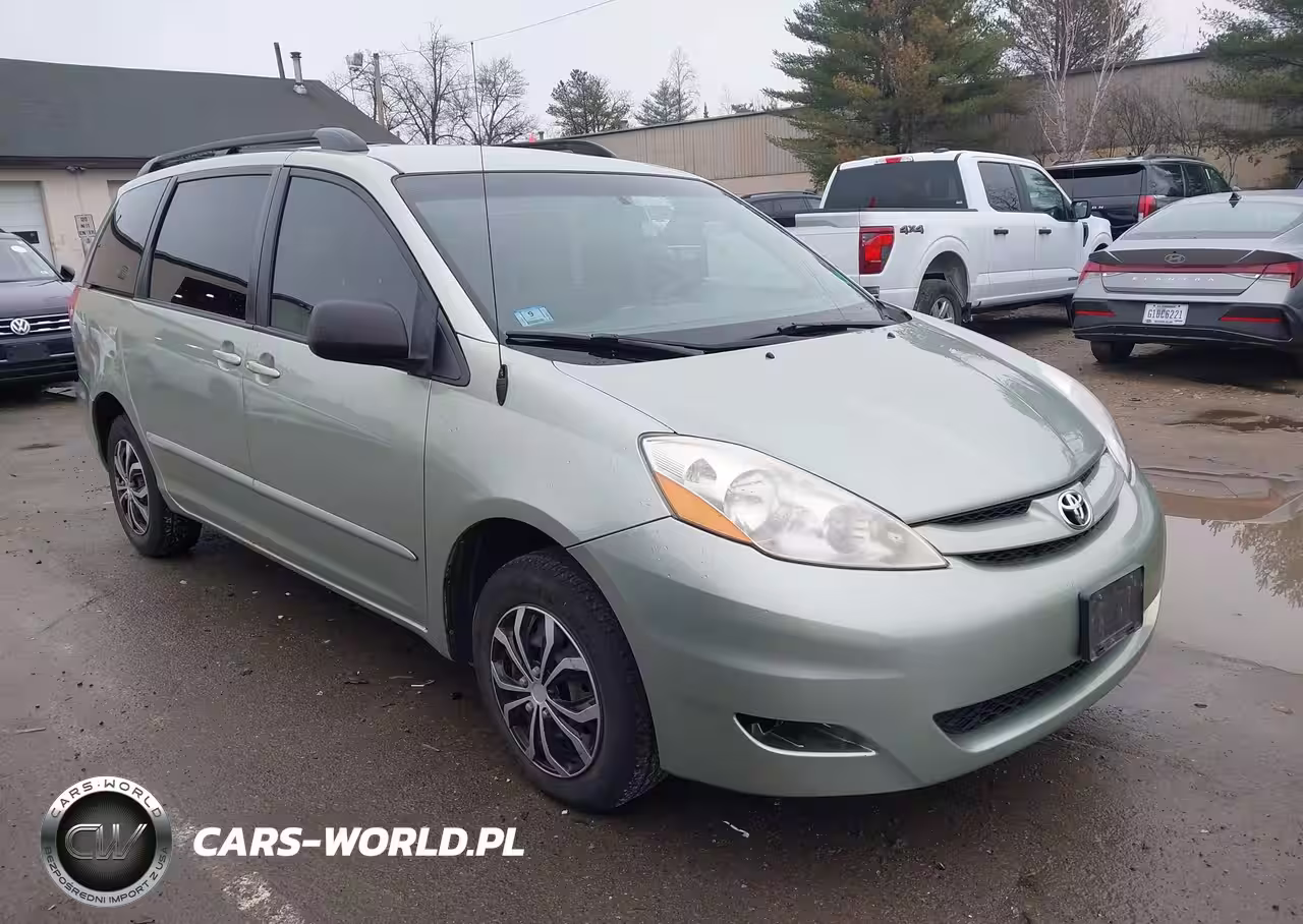 2010 Toyota Sienna Ce