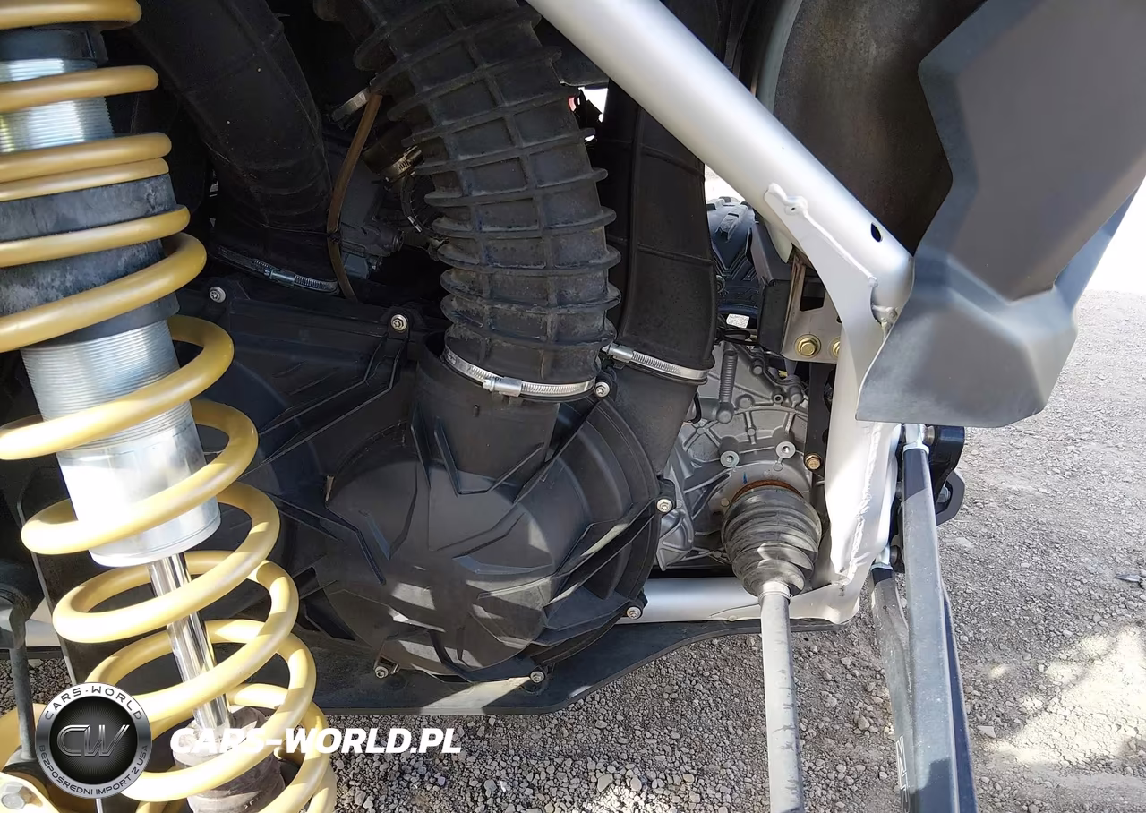 2020 Can-Am Maverick X3 Max X Rs Turbo Rr VIN:3JBVNAV23LK001702 - 9
