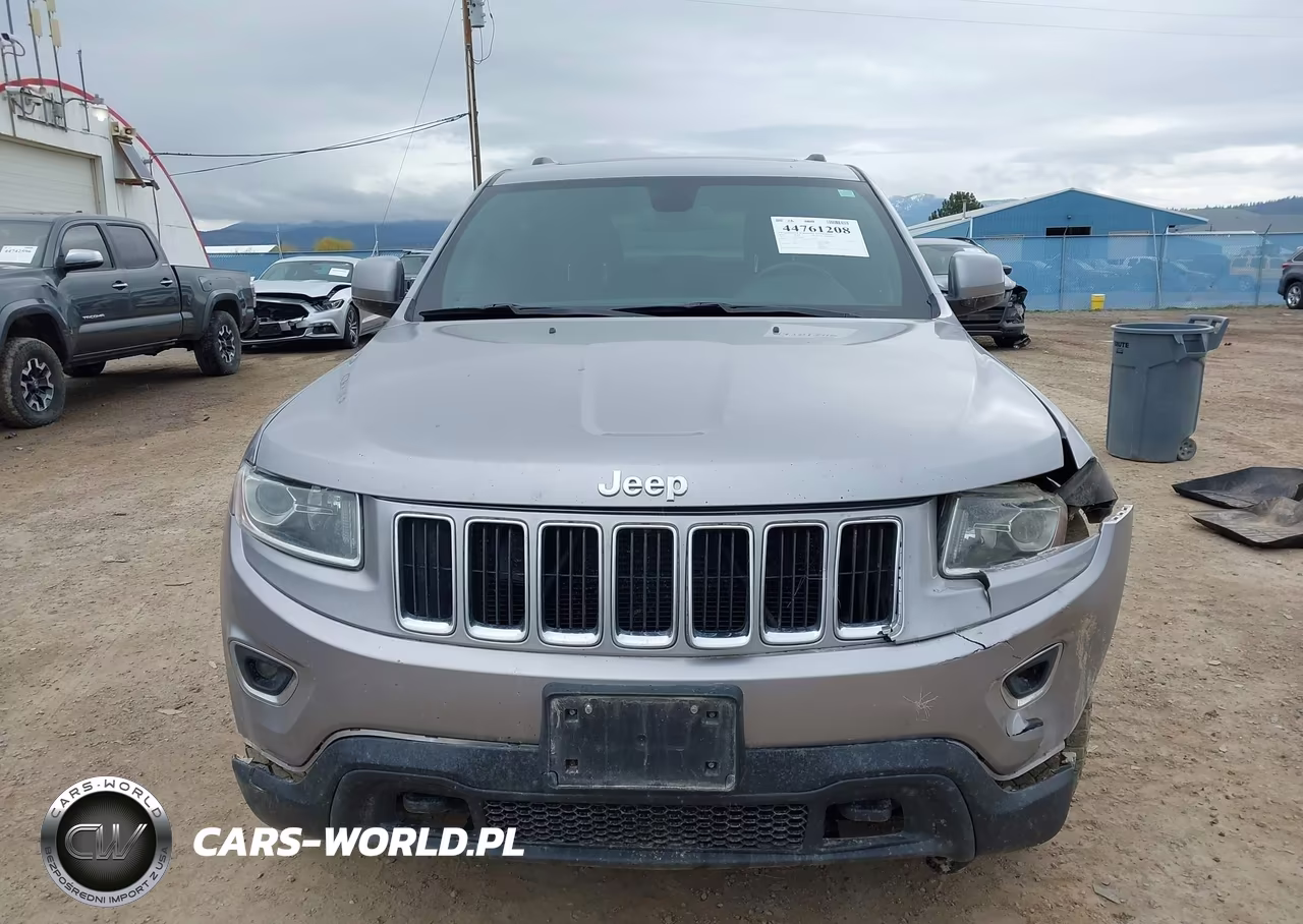 2014 Jeep Grand Cherokee Laredo VIN:1C4RJFAG1EC414090 - 12