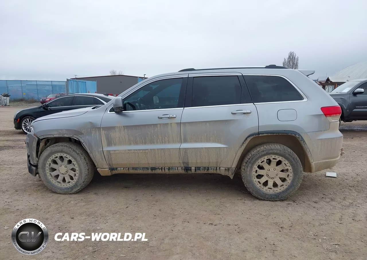 2014 Jeep Grand Cherokee Laredo VIN:1C4RJFAG1EC414090 - 14