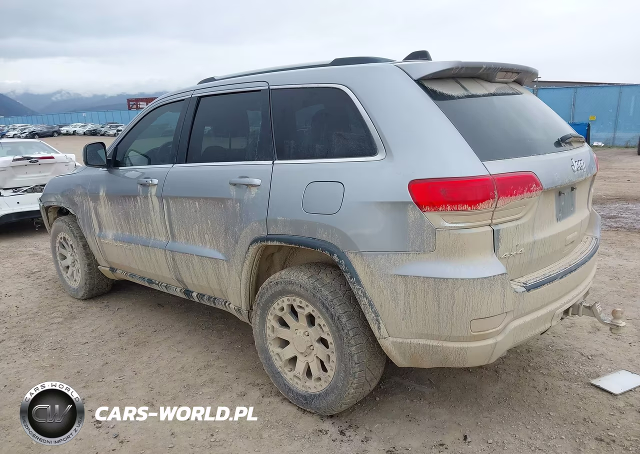 2014 Jeep Grand Cherokee Laredo VIN:1C4RJFAG1EC414090 - 3