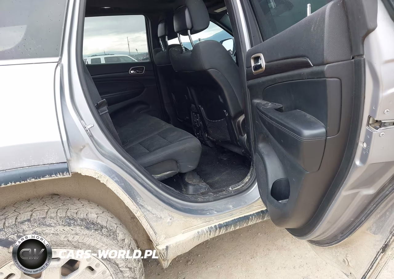 2014 Jeep Grand Cherokee Laredo VIN:1C4RJFAG1EC414090 - 8