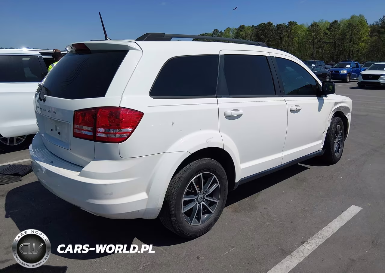 2018 Dodge Journey Se VIN:3C4PDCAB9JT534624 - 4