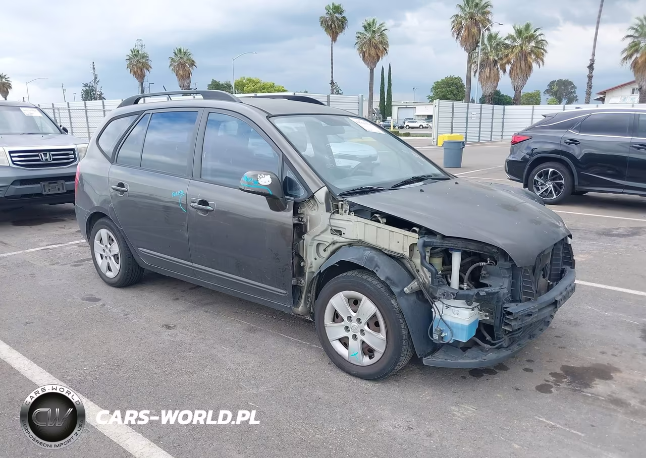 Główne zdjęcie 2009 Kia Rondo Lx