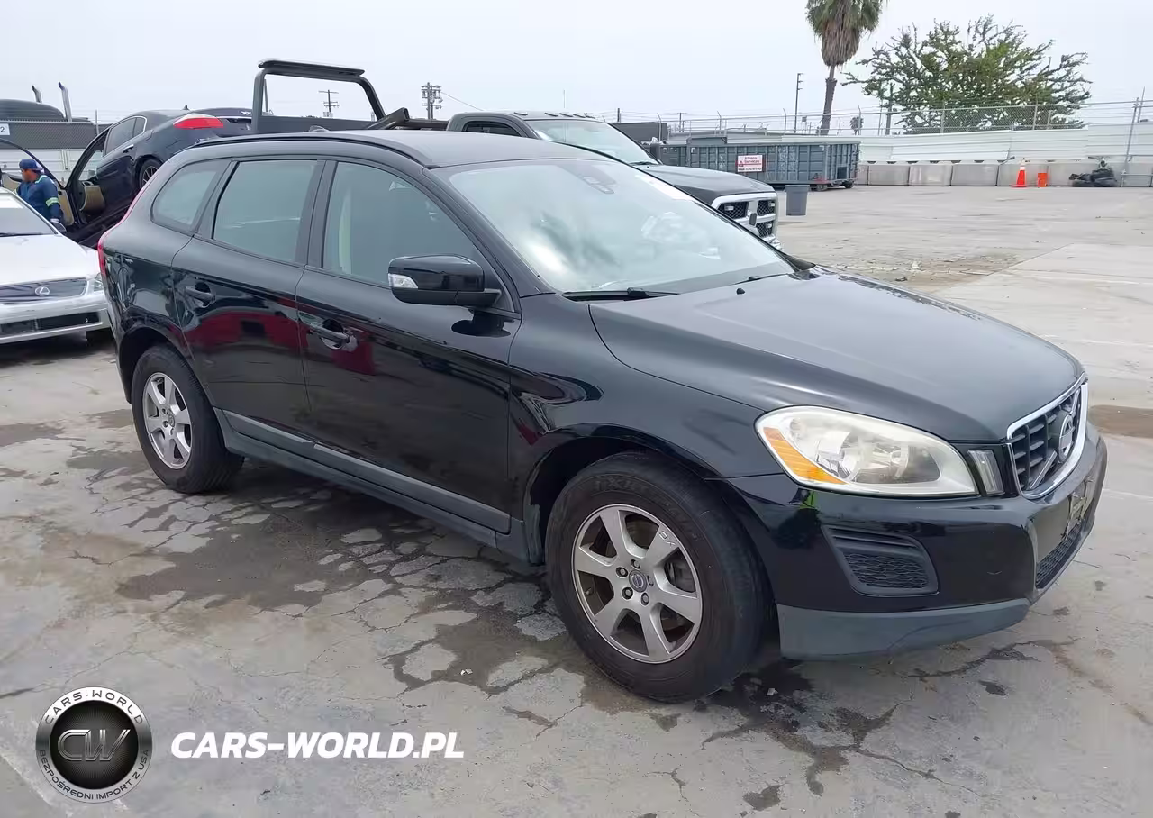 2011 Volvo Xc60 3.2-3.2 R-Design