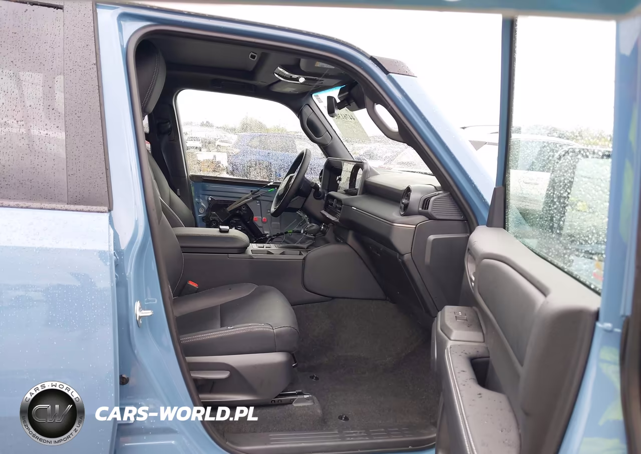 2025 Toyota Land Cruiser VIN:JTEABFAJ9SK037866 - 5