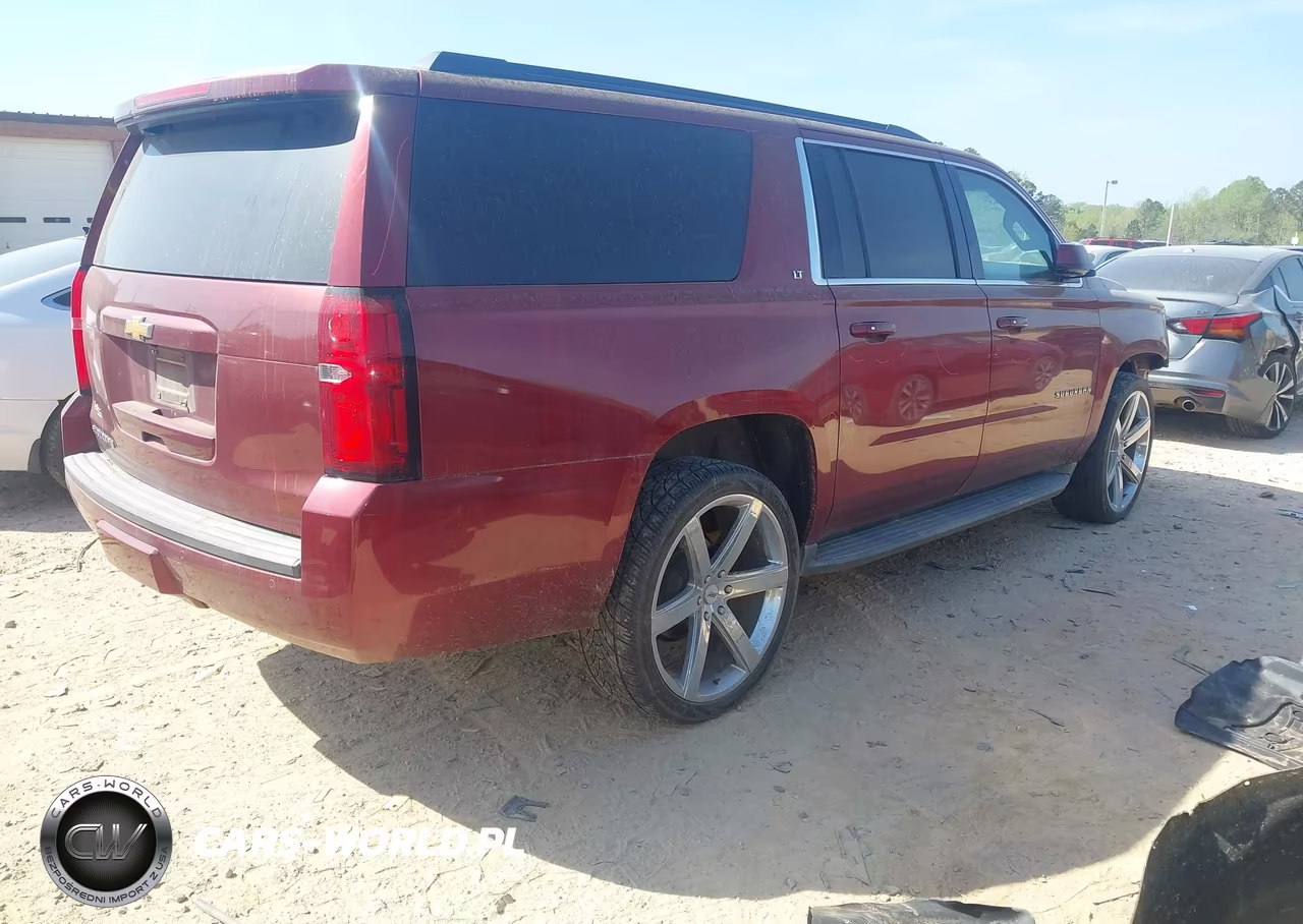 2016 Chevrolet Suburban Lt VIN:1GNSCHKC4GR253907 - 4