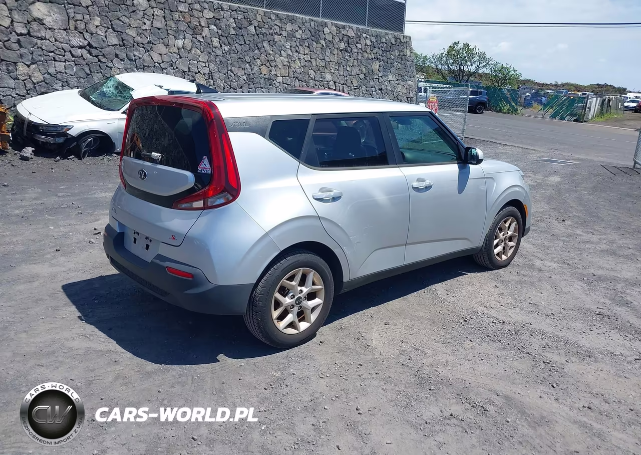 2021 Kia Soul S VIN:KNDJ23AU4M7787744 - 4