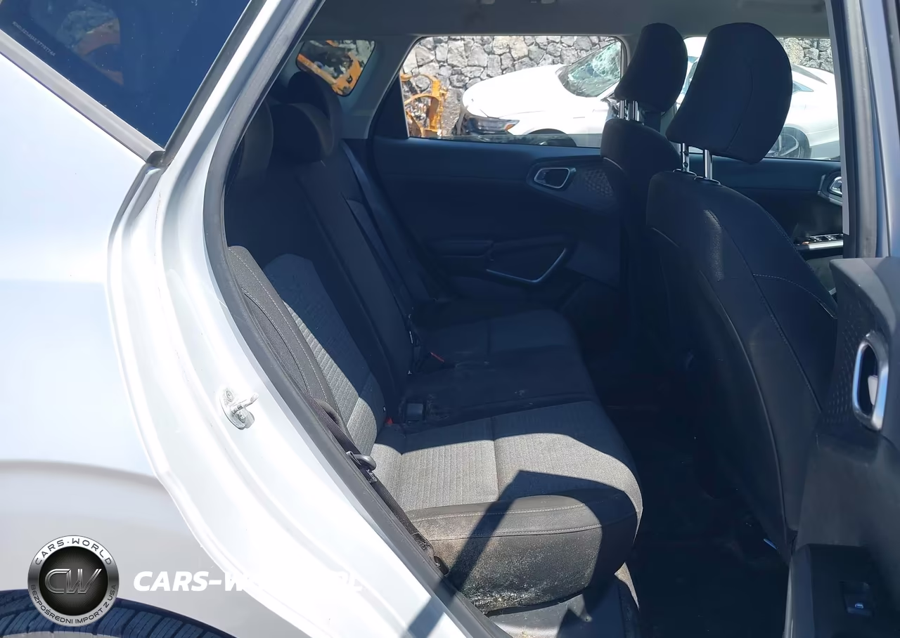 2021 Kia Soul S VIN:KNDJ23AU4M7787744 - 8
