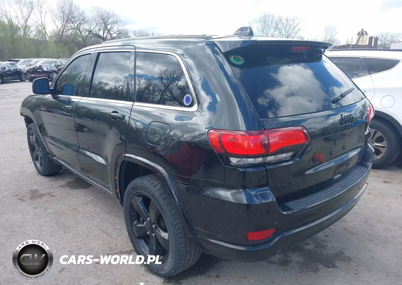 2015 Jeep Grand Cherokee Altitude VIN:1C4RJFAG5FC165875 - 3
