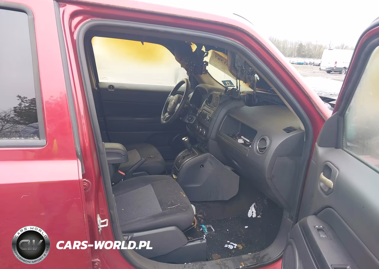 2015 Jeep Patriot Latitude VIN:1C4NJRFB6FD426471 - 5