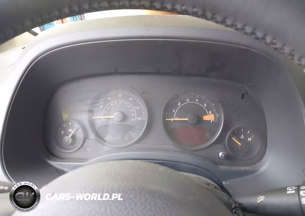2015 Jeep Patriot Latitude VIN:1C4NJRFB6FD426471 - 7