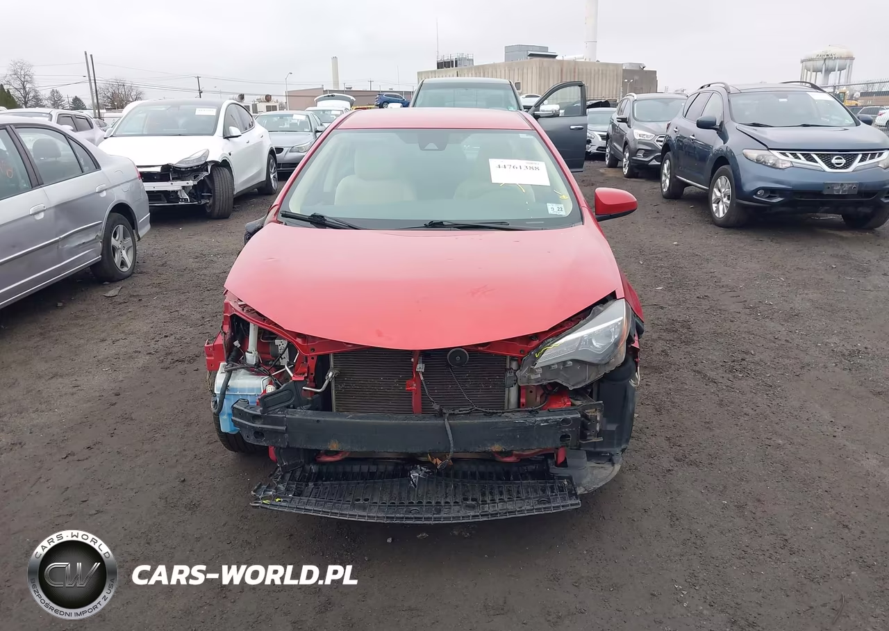 2017 Toyota Corolla Le VIN:2T1BURHEXHC877856 - 12
