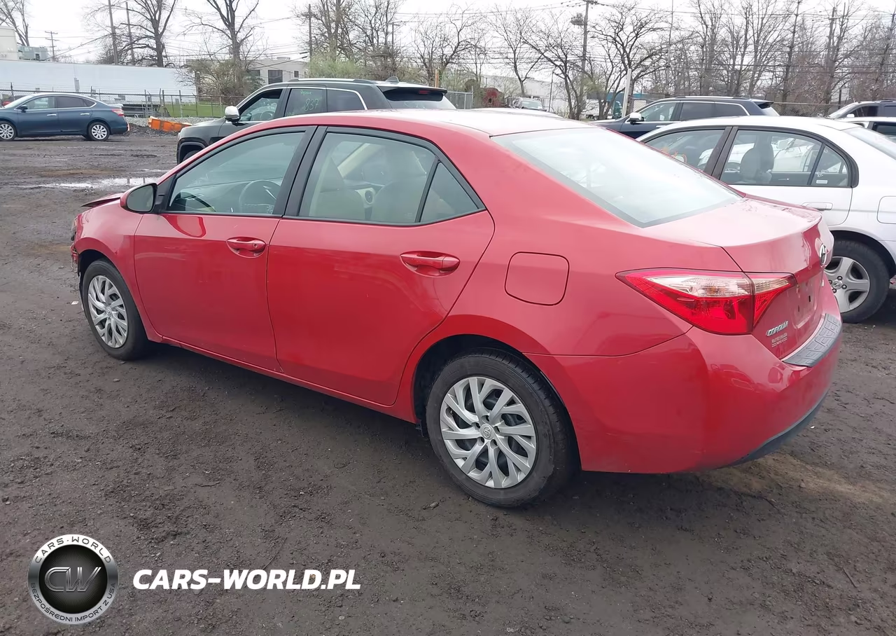 2017 Toyota Corolla Le VIN:2T1BURHEXHC877856 - 3