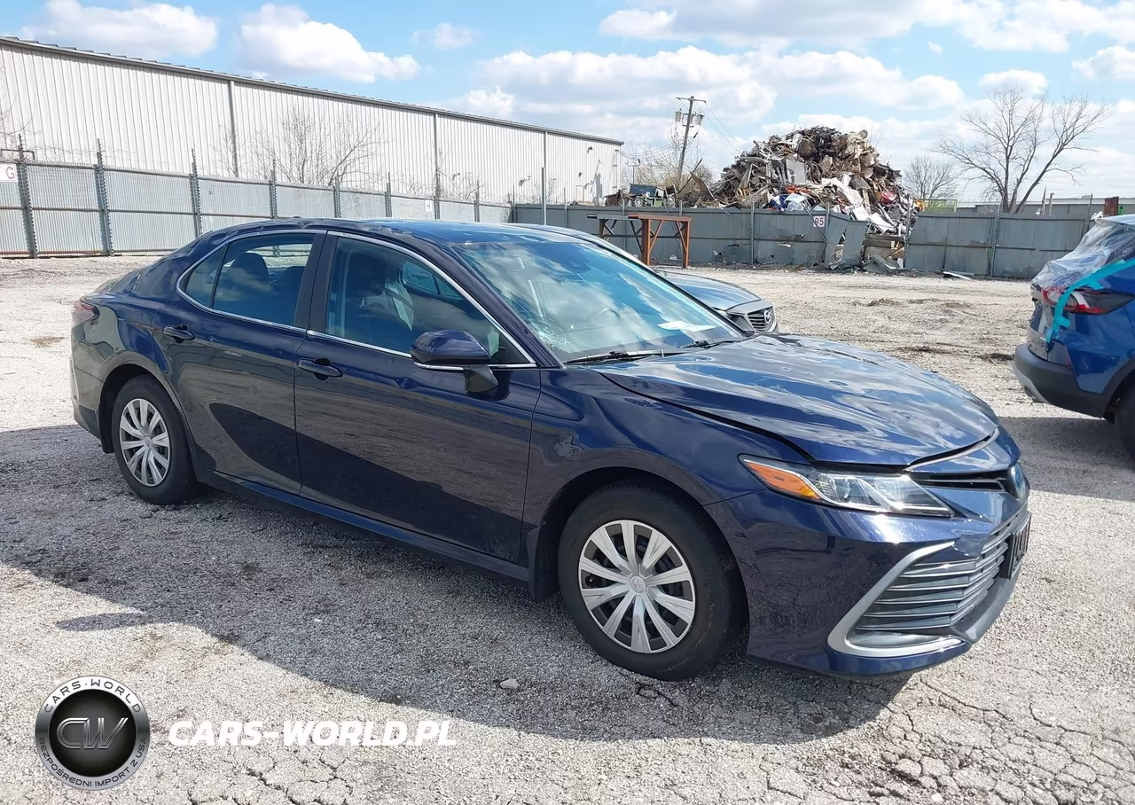 2022 Toyota Camry Le Hybrid – zdjęcie 1 z 16