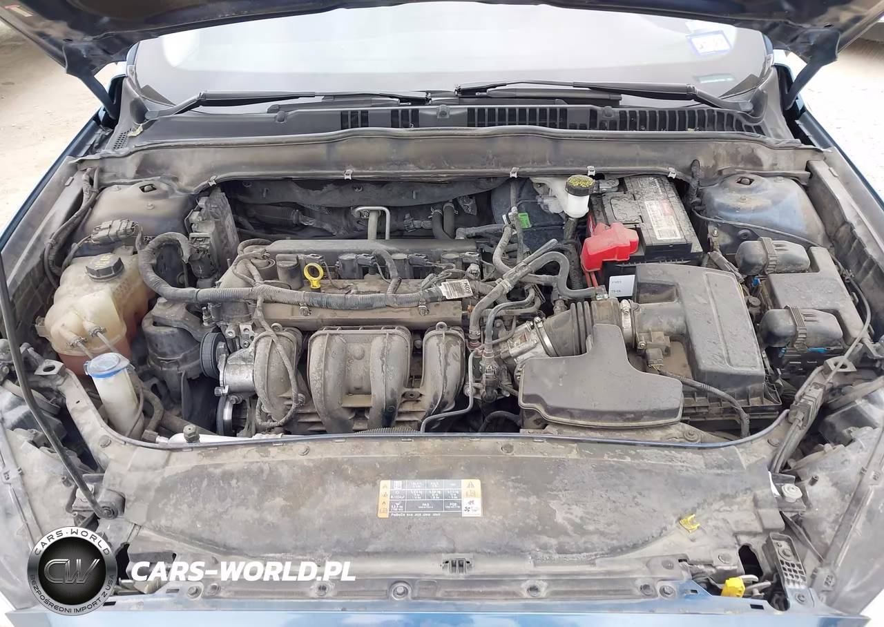 2018 Ford Fusion S VIN:3FA6P0G75JR217995 - 10